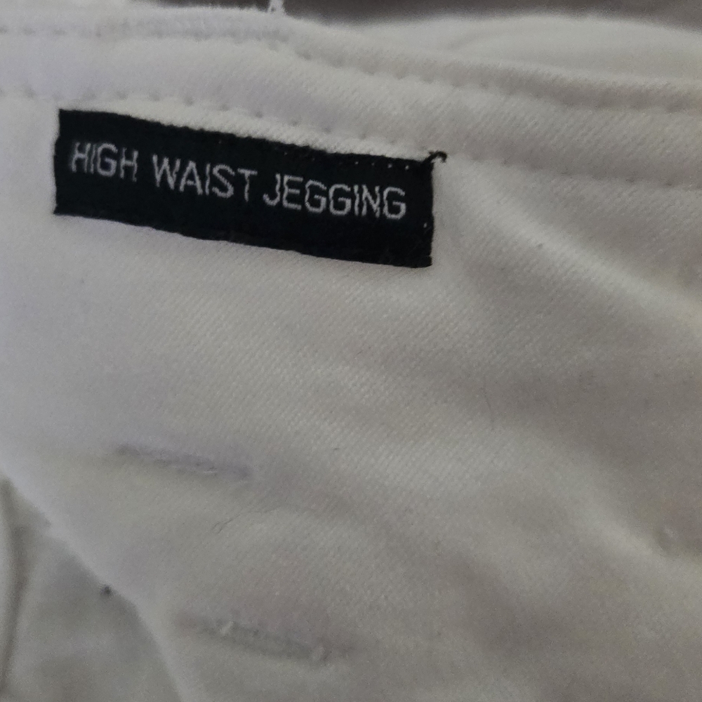 Pants - Picture 2 of 6